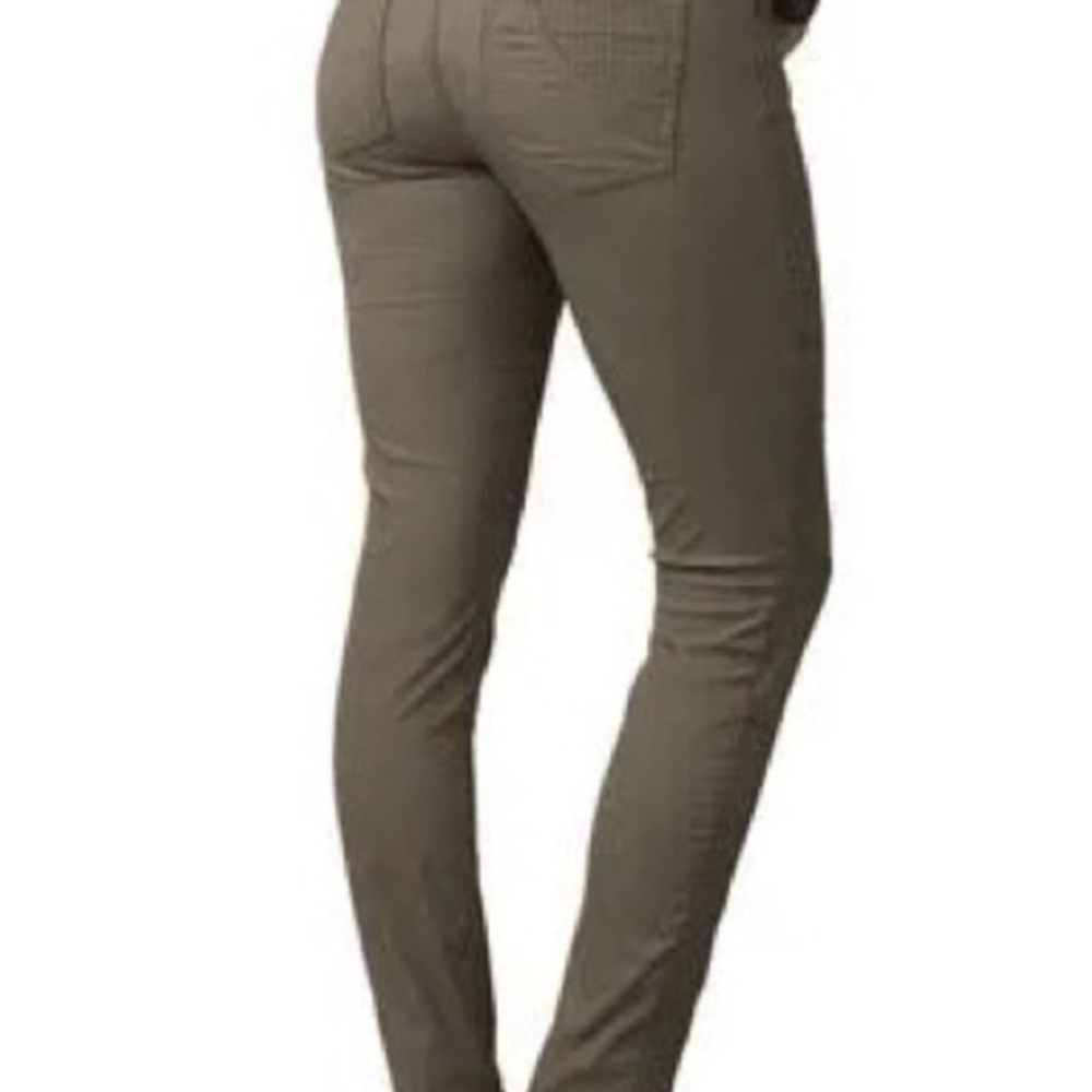 praNa Jenna Pant in Cargo Green Size 12